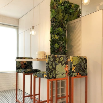VistaFolia Green Wall Apartment Privacy Screen