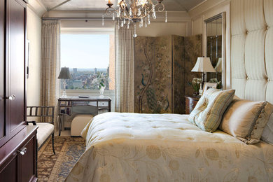 Bedroom - traditional master bedroom idea in New York
