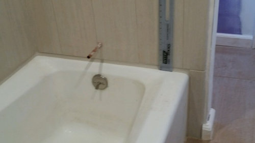 Gap Between Tile And Tub Help, How To Caulk A Large Gap In Bathtub