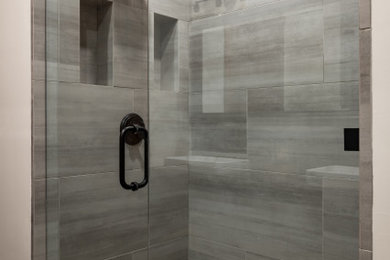 Inspiration for a rustic bathroom remodel in Sacramento