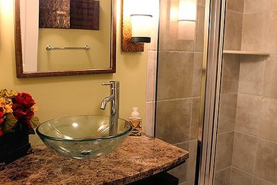 Example of a trendy bathroom design in New York
