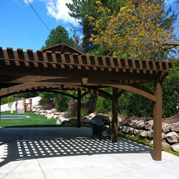 Entertainment Size | Timber Frame Pergola