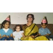Veena Lothe's photo