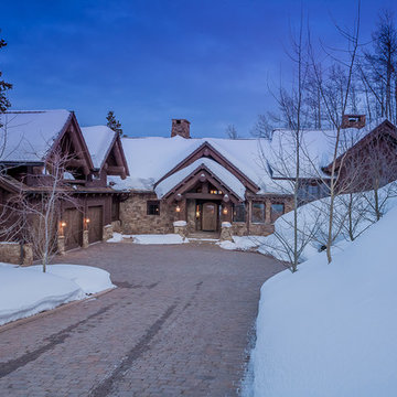 Bachelor Gulch log house