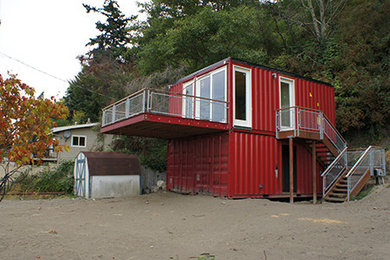 Inspiration for a contemporary exterior home remodel in Seattle