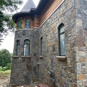 Custom Castle Rock McGregor Real Thin Stone Veneer Home Exterior