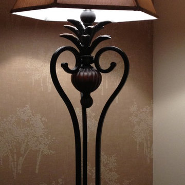 Herndon bedroom: The charm of wall paper