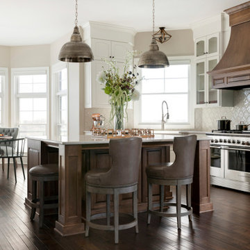 Luxe | Kitchen & Breakfast Room