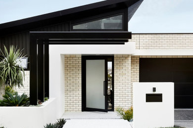 Design ideas for a contemporary exterior in Newcastle - Maitland.