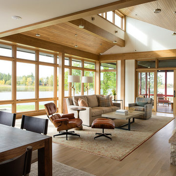 Robust River House