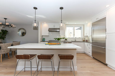 Transitional kitchen photo in San Francisco