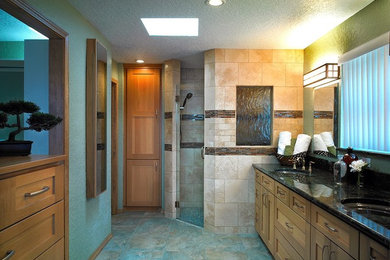 Example of a bathroom design in Albuquerque