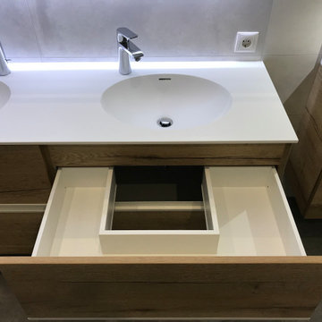 Badezimmermöbel