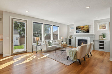 Living room photo in Minneapolis