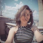 Camila Pires's photo