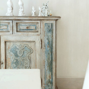 Credenza decorata alla maniera ligure