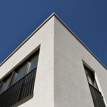 Wohnhaus mit Zahnarztpraxis in Grevenbroich Kapellen