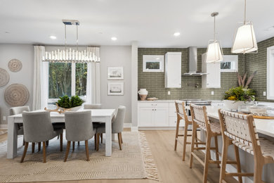 Dining room photo in Seattle