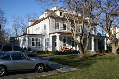 Home design - traditional home design idea in New York