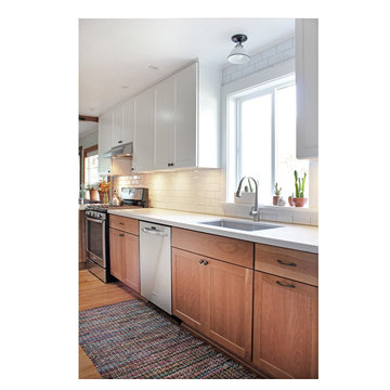 Cozy Bayside Kitchen