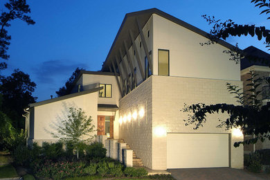 This is an example of a contemporary exterior in Houston.