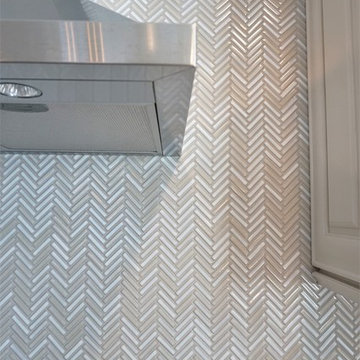 Bright, Neutral Kitchen