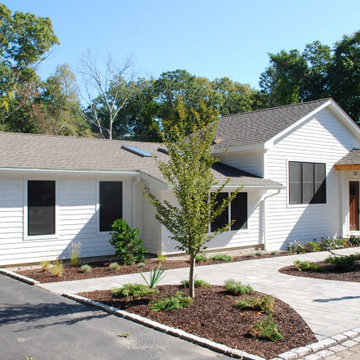 Contemporary Cottage