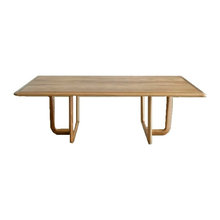 桌 table