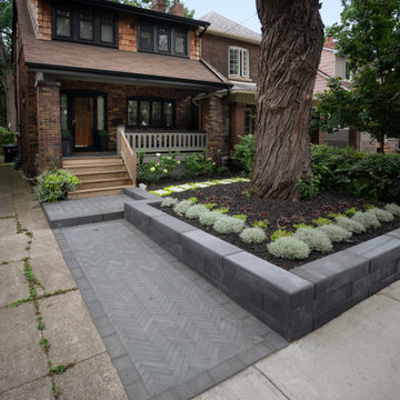 Vibrant East York Frontyard