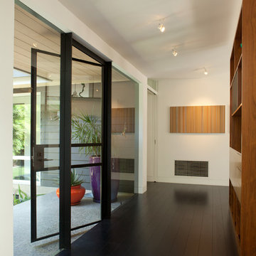 Beverly Hills MicCentury Modern