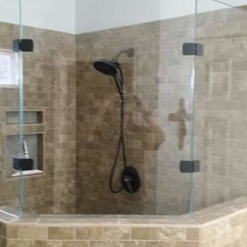 Neo-angle frameless shower.