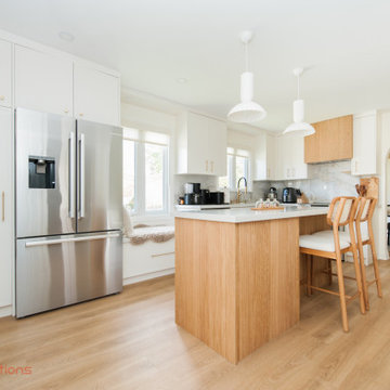 Organic Texture, Sophisticated Form: Story of a Transitional Kitchen
