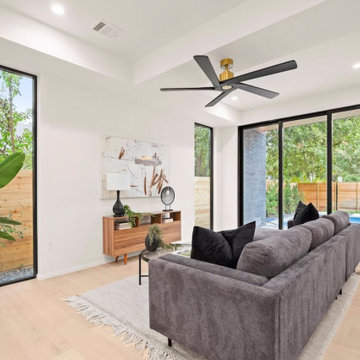 2706 Stacy Ln - Aspen White Oak