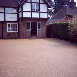 Resin Bound surfacing Driveways, Hampshire - Landscaping Stones And Pavers