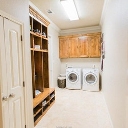 5302 Riviera Ct - Products