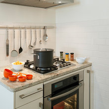 L-shape corner of kitchen