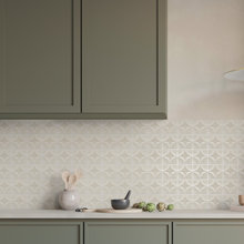 Kitchen backsplash