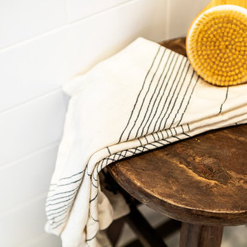 Shepherd's Lane Residence: Bathroom 2