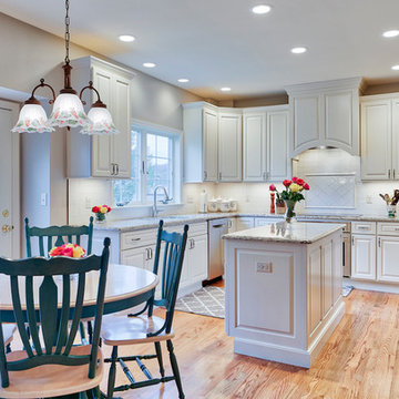 Welcoming White Kitchen