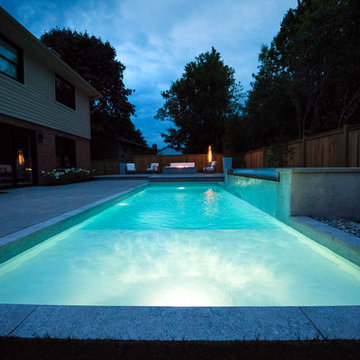 Contemporary backyard in Beaconsfield