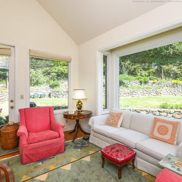 New Windows in Splendid Family Room - Renewal by Andersen San Francisco and the
