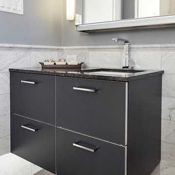Sleek Modern Bath