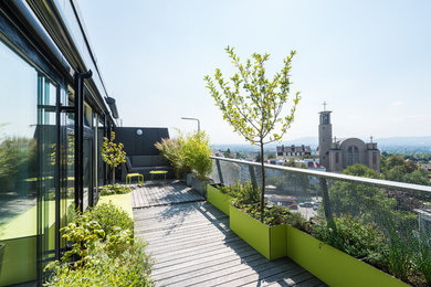 Moderne Dachterrasse in Sonstige
