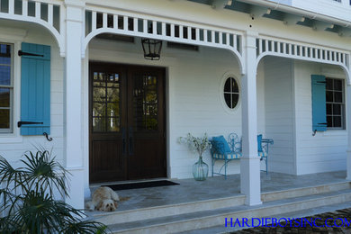 Inspiration for a tropical exterior home remodel in Miami