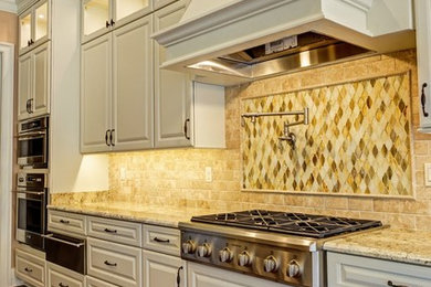 Inspiration for a kitchen remodel in New Orleans