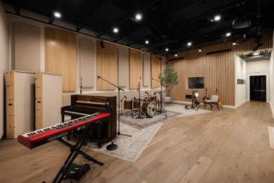 Inspiration for a modern home studio remodel in Louisville