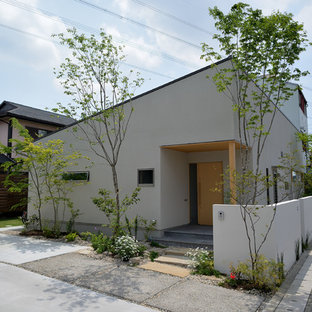 他の地域のモダンスタイルのおしゃれな家の外観の写真