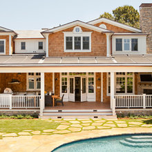 Contemporary Beach Cottage Landscape