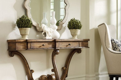 Entryway - transitional entryway idea in Seattle