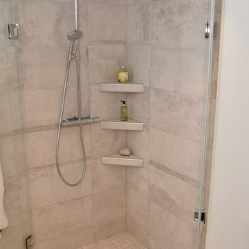 Badrum med bad & dusch